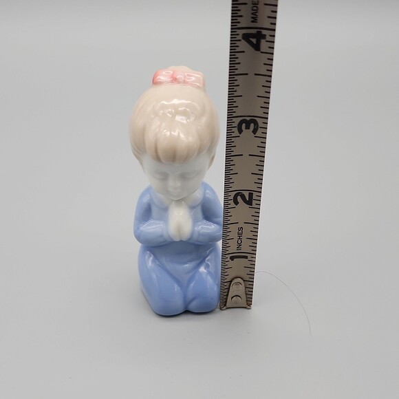Vintage Praying Little Girl Blue Nightgown Red Bow Japan Porcelain Figurine - Picture 10 of 14
